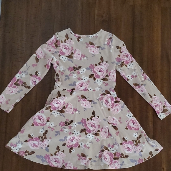 The Children's Place Girls Floral Long Sleeve Dress - Size L (10/12) - Picture 8 of 8